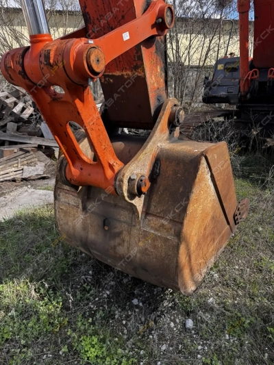 Hitachi ZX330-3G [4]