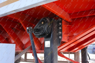 Amur LYR9400XXYE [4]