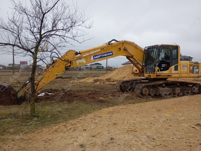 Komatsu PC210LC-8 [1]