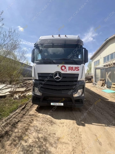Mercedes-Benz Actros [1]
