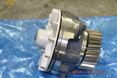 помпа водяная VOLVO EC360 кат  20734268 0317 093118