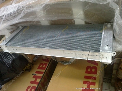 Радиатор ДВС  Хитачи ZX3303 0627 165106