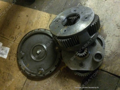 Бортовой редуктор volvo 210240 Xitachi zx200 13серии 0912 052540