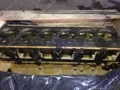 Продам новый блок двигателя Komatsu D275 . SA6D140E3 [1]