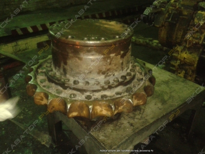 Редуктор хода DOOSAN 340. [4]