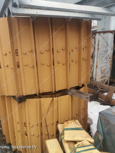 Гусеничная цепь в сборе на CATERPILLAR D6R LGP [1]