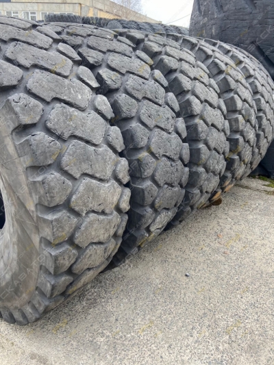 Шины б/у для карьерных самосвалов 18.00R25 MICHELIN XHDT E4. [1]