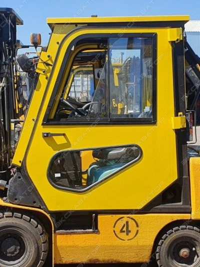 Кабина на погрузчик Komatsu 1,5т старой серии [3]