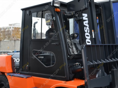 Металлическая кабина на погрузчик Doosan 7т [2]