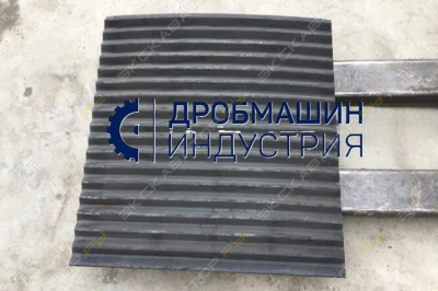 Дробильная плита на ковш MB Crusher BF90