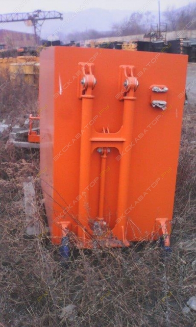 Проставка под кабину для экскаваторов 20-20 тонн [3]