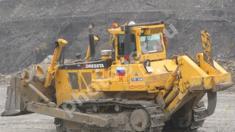 Бульдозер TD-25