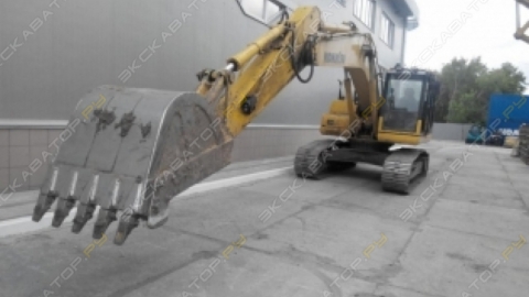 Экскаватор Komatsu