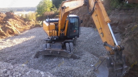 Hyundai R200 Колесник
