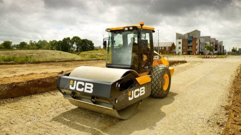 Грунтовый каток JCB VM 115