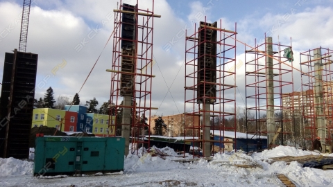 Строительство ледового дворца