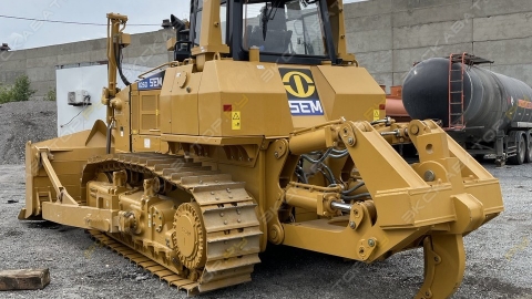 Бульдозер SEM 826D