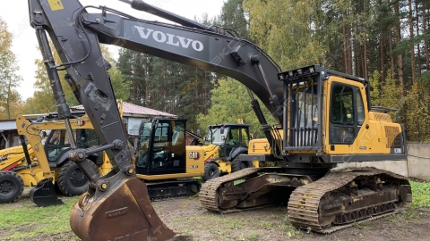Гусеничный экскаватор Volvo EC210B