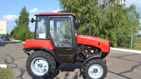 Трактор BELARUS-320.4