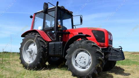 Трактор BELARUS-1220.3