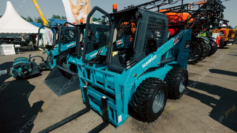 Мини - погрузчик SUNWARD SWL 3220