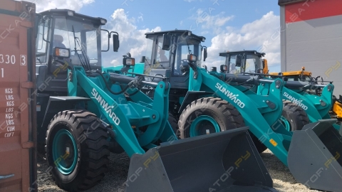 Фронтальный погрузчик SUNWARD SL52W