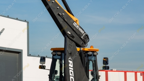 Экскаватор-погрузчик RIGOR HD100 Challenger