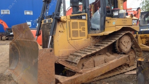 бульдозер D6R