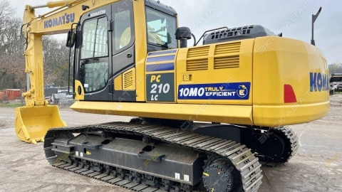 Экскаватор Komatsu PC 210
