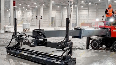 Бетоноукладчик HODMAN HC400T в работе на объекте