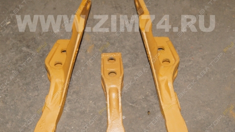 3_JCB_531-03-208_ 531-03-209-min