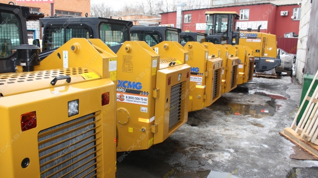 Xcmg 740. Xcmg xc740ru. Xcmg xc760k. Xcmg xc740. Мини-погрузчик xcmg xt740.