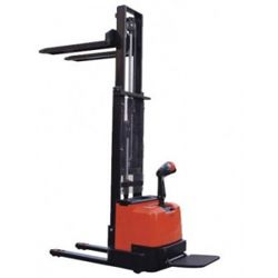 Самоходные штабелеры Noblelift CS1232FFL