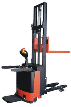 Самоходные штабелеры Noblelift CLD1032FFL