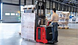 Самоходные штабелеры Linde L 12 L HP AP