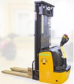 Самоходные штабелеры Stocklift CDDR 15-II TR 4500
