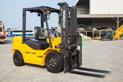 Автопогрузчики вилочные Hyundai 30D-7SA