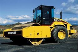 Дорожные катки, виброкатки Caterpillar CS663E