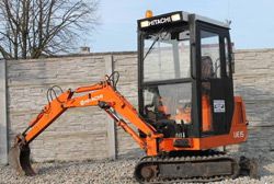 Мини-экскаваторы гусеничные Hitachi UE15