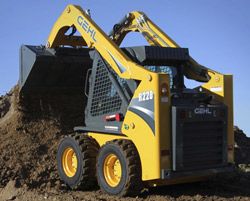 Мини-погрузчики с бортовым поворотом Gehl R220