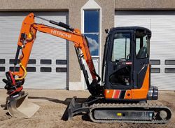 Мини-экскаваторы гусеничные Hitachi ZX38U-5A