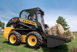 Мини-погрузчики с бортовым поворотом New Holland L220