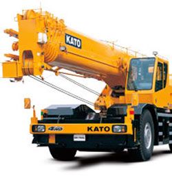 Кран на короткобазовом шасси Kato SR-700L