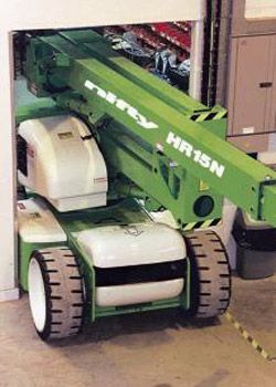 Коленчатые подъемники Niftylift HR15N