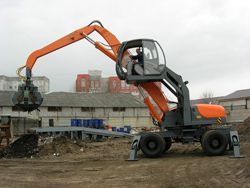 Перегружатели металлолома UMG E160W-20
